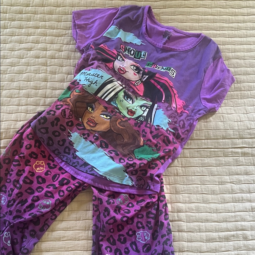 Monster High Purple Ghoul Friends Pajama Set